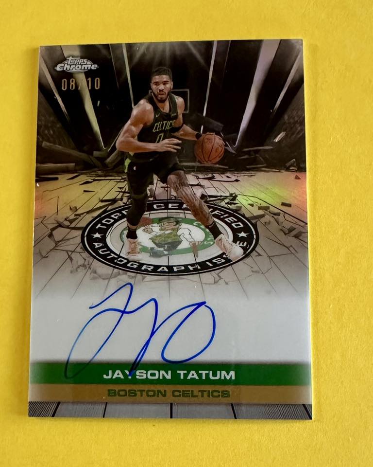 Does anyone know which of the two black refractors this card is? ￼