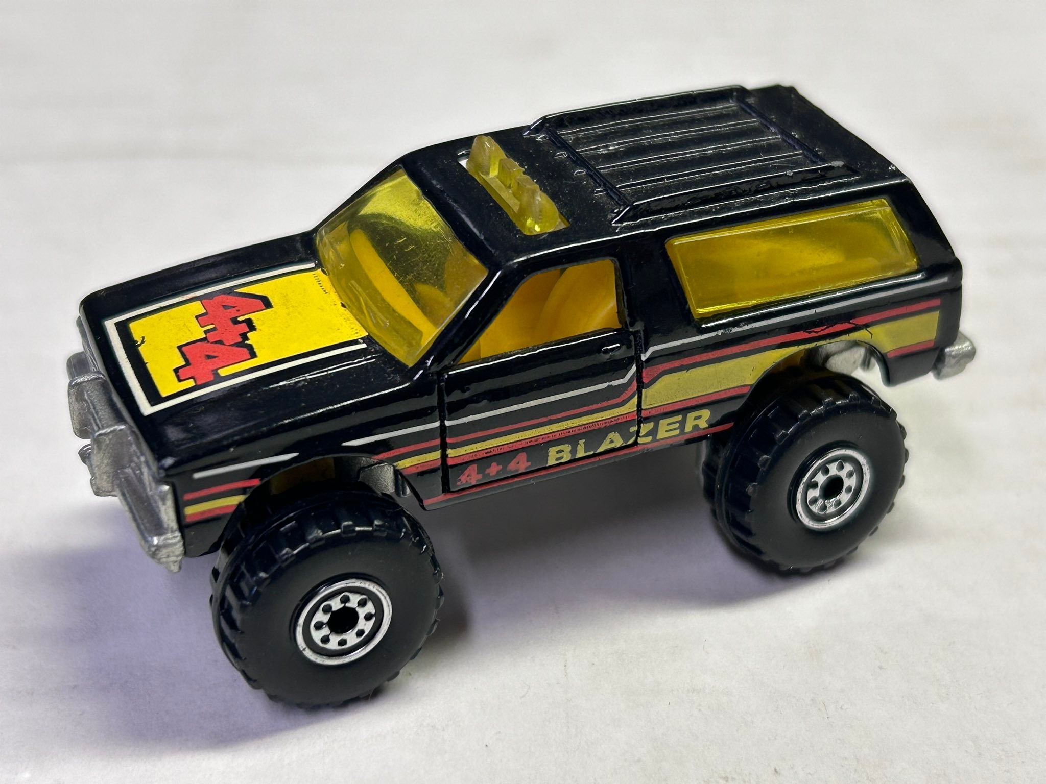 Hot Wheels Chevy Blazer 4x4 Die-Cast Car – 1:64 Scale Black Model Vehicle For Collectors & Kids