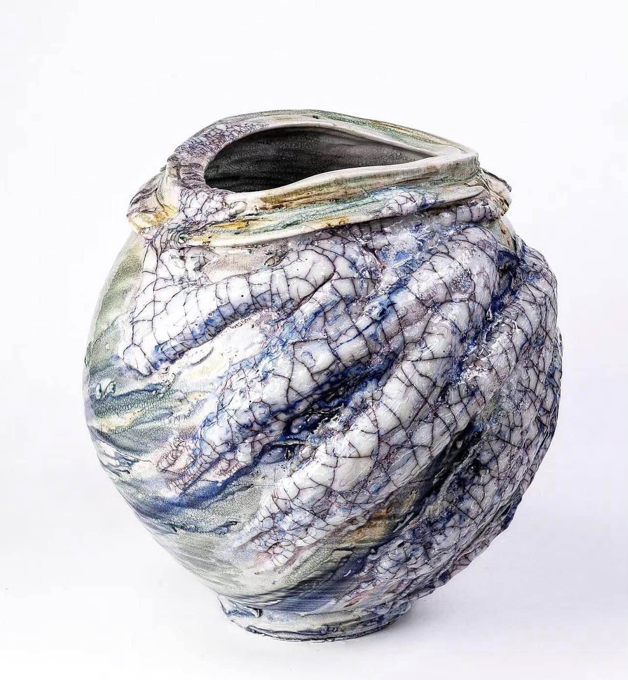 Kodai Ujiie / 氏家昂大(Japanese, b. 1990) White Glaze Lacquer Jar