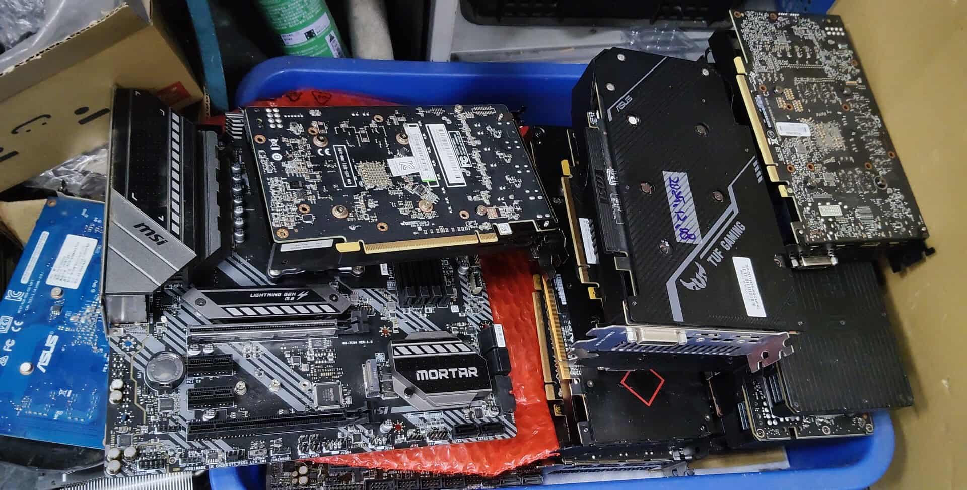 電腦.PC零組件.筆電./二手/全新 拍賣 :> | 不組機了-賣零件 | Facebook