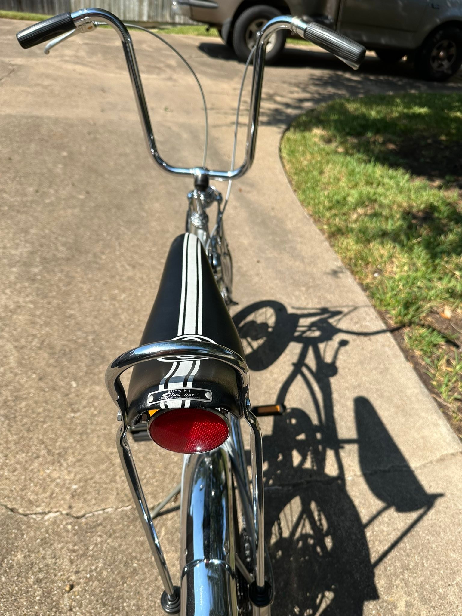 schwinn stingray krate bicycle Classic Old School Bike, Ape Handlebar And Bucket Saddle, 20-Inch Wheels installation for when its time to pass the bike on to the next lil rider 2007 Schwinn Stingray Krate Replica