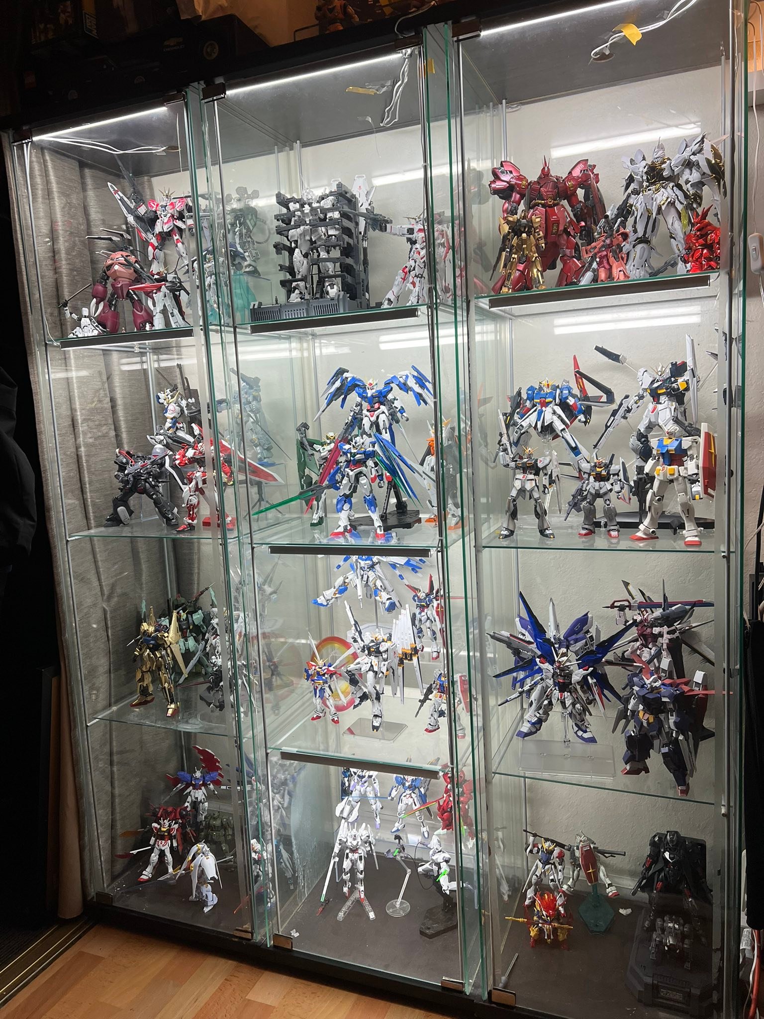 Gunpla Builders Tips and Tricks | Reorganized my display cases | Facebook