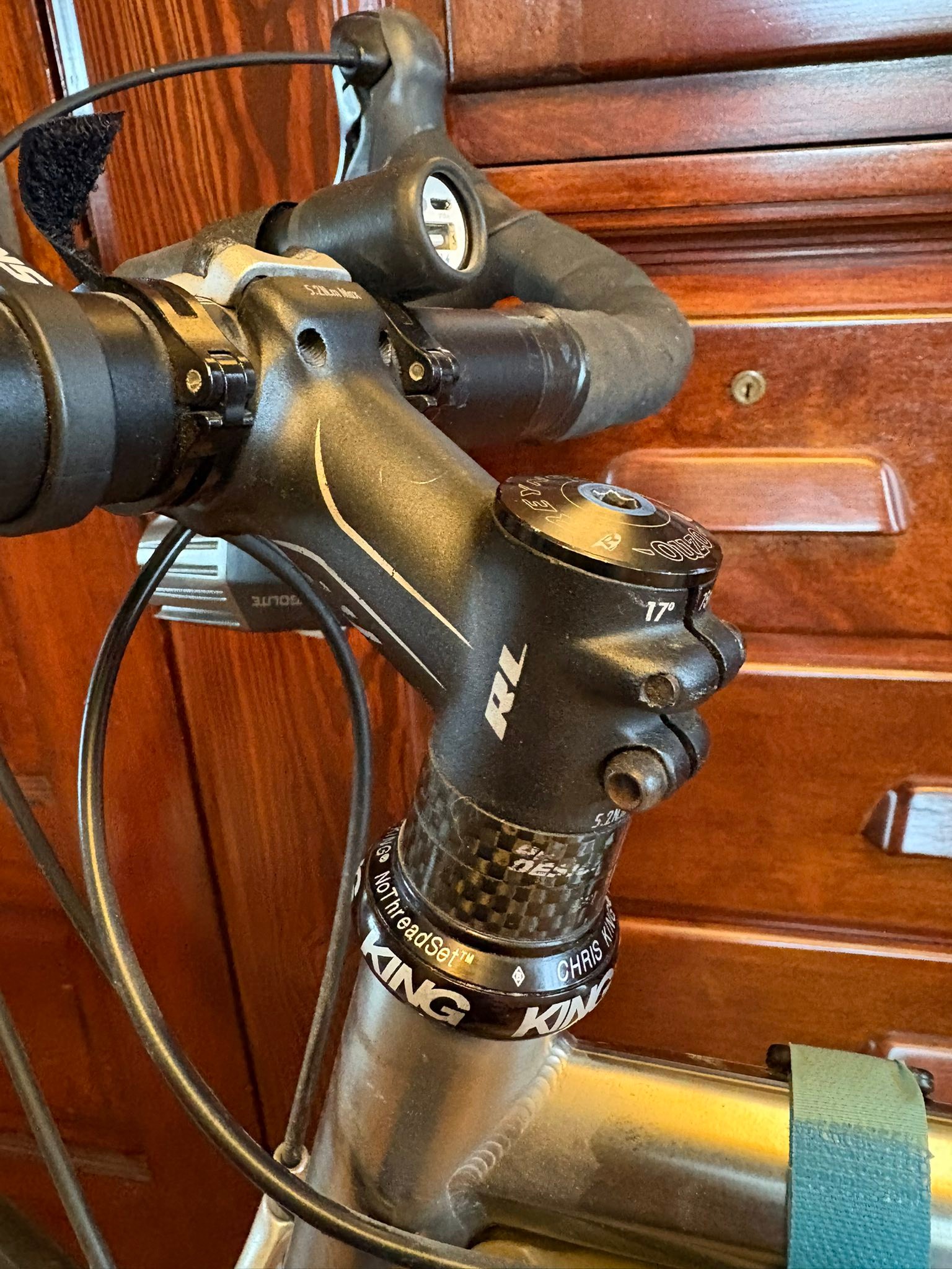 What are stem options for upright bike position?