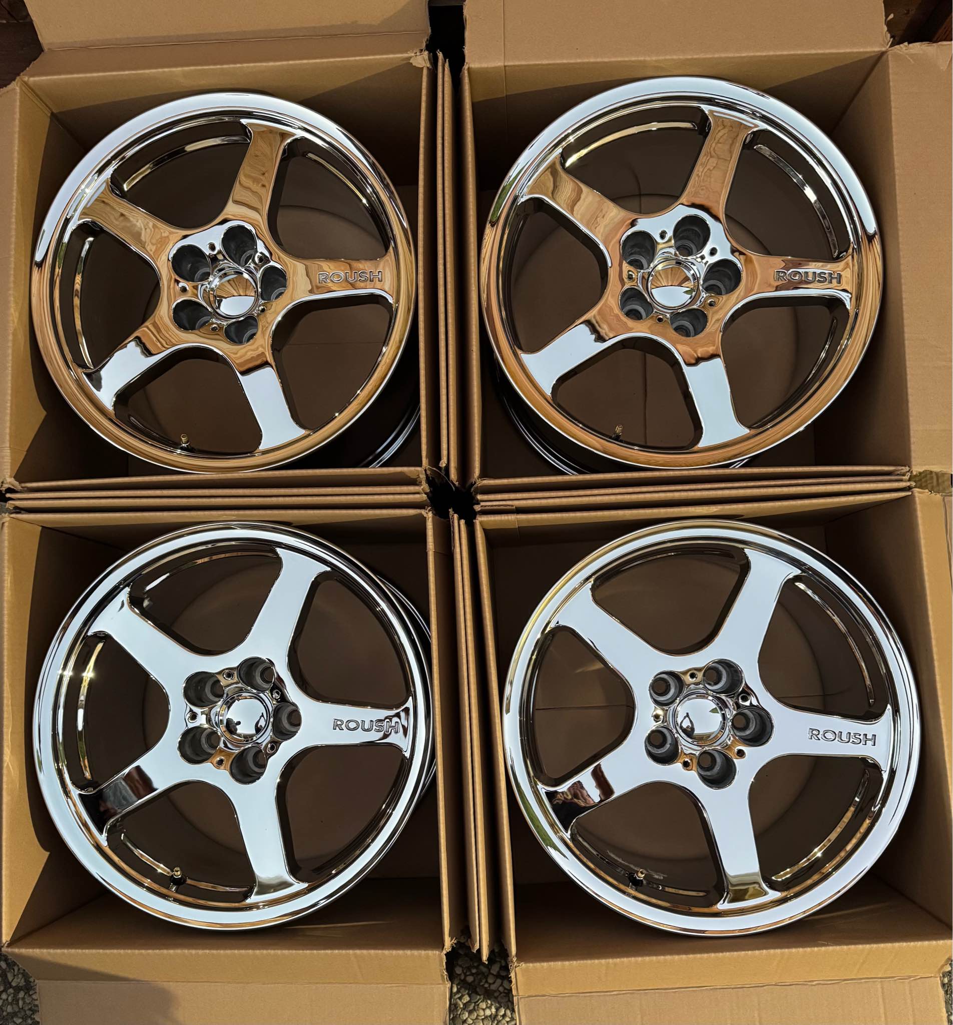 05/09 OEM Roush Mustang wheels
