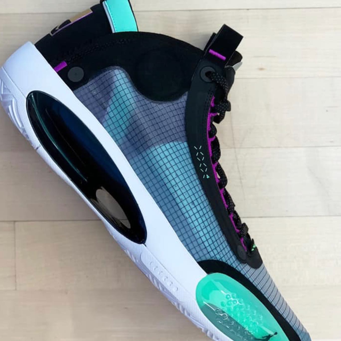 Air jordan 34 Size: 40 40.5 41 42 42.5 43 44 44.5 Price: 199.000won