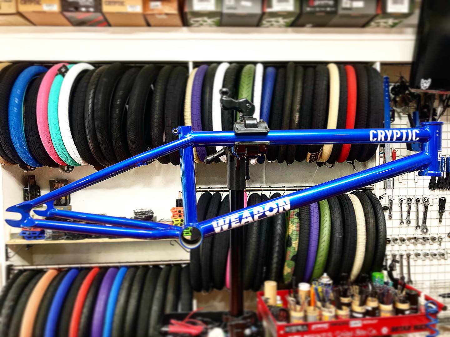 BSTARBIKE - #작업일지 #커스텀BMX CRYPTIC Weapon 프레임 기반 슈퍼커스텀... | Facebook