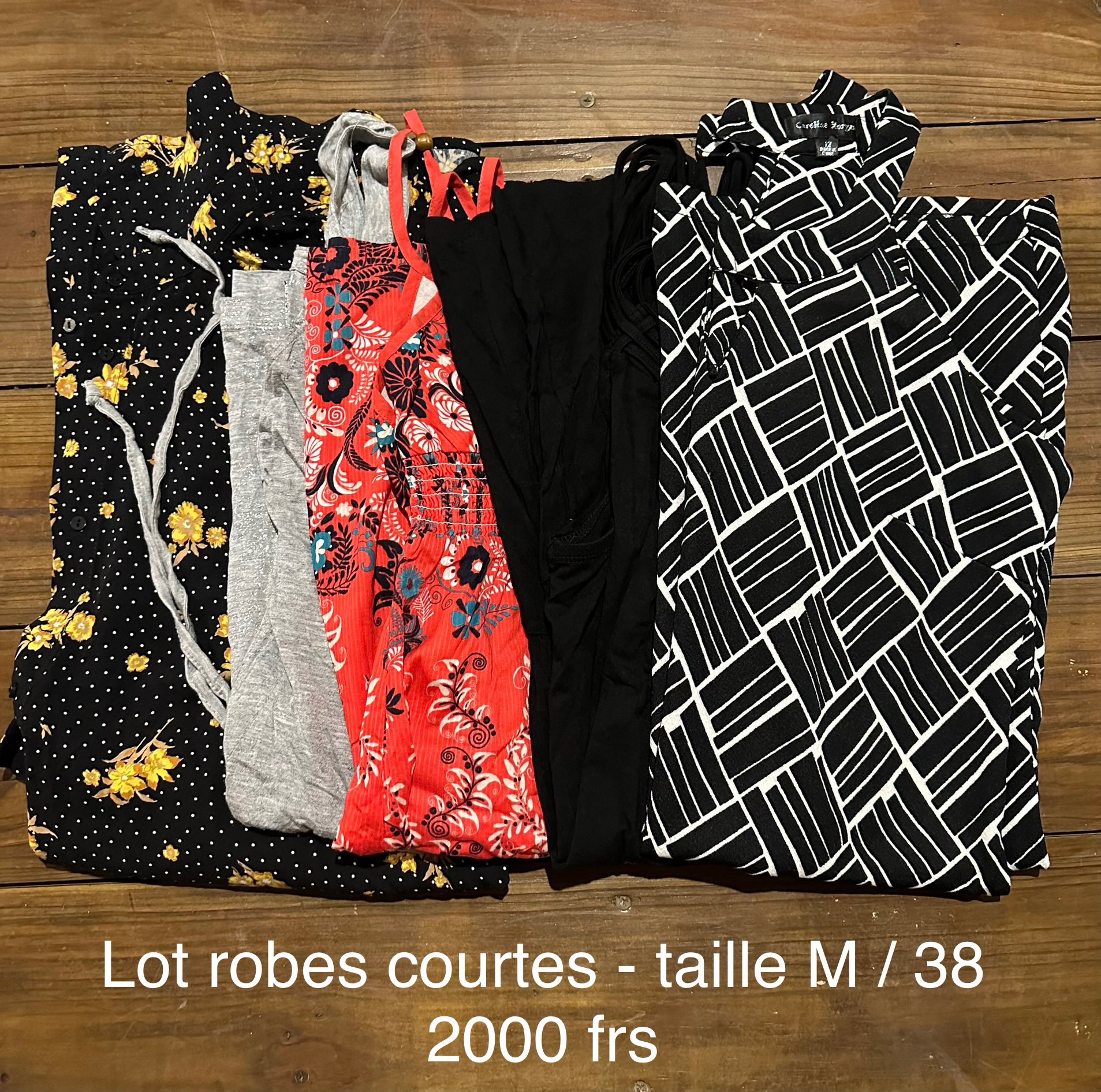 Lot De Vêtements Pour Femme Taille 38/M - Occasion En Très Bon état - Multicolore