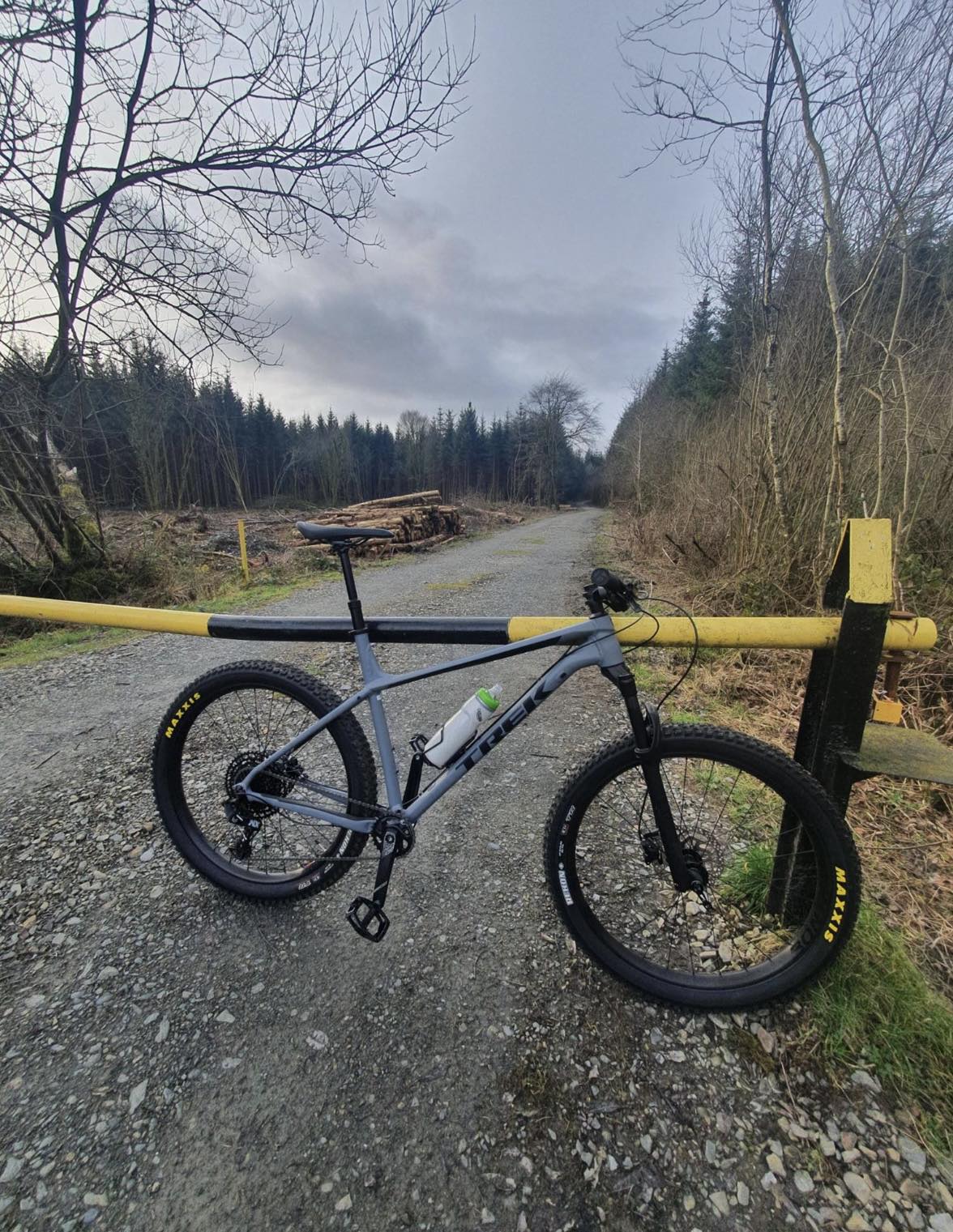 Toying with the idea of using my trek roscoe 8 for a gravel build