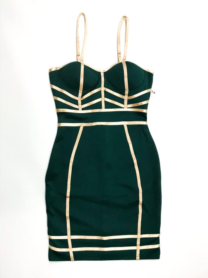 KQueen Touch Fashion - How exquisite is this 2 piece Women’s suit from ...