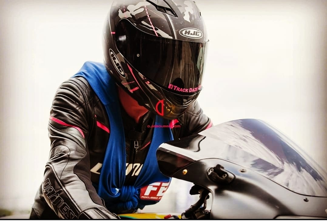 bell 3 4 helmet gives me a headache Custom 500 3/4 first features make Lithium a must The Bell Moto-3 Blackout Helmet