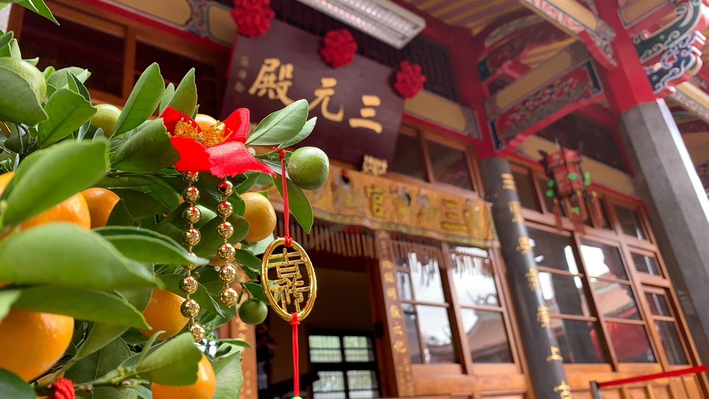 行天宮五大志業 - 明日農曆正月十五日，為「#上元天官大帝」聖誕。 三官大帝是天官大帝、地官大帝、水官大帝的合稱，俗稱「三界公」，起源於遠古 ...