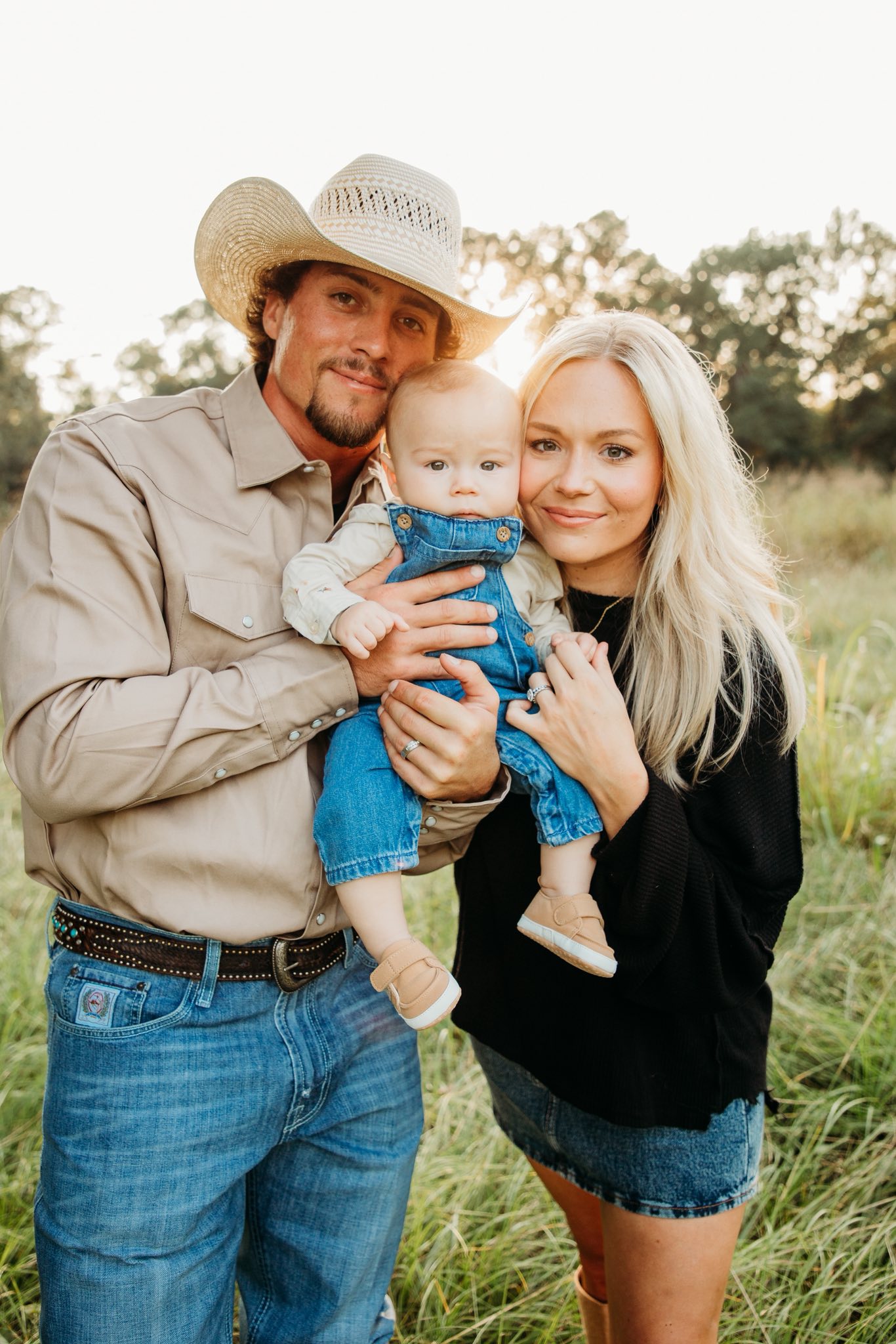 Hailey Smith SEVEN months with our perfect little man! 🎃... Facebook