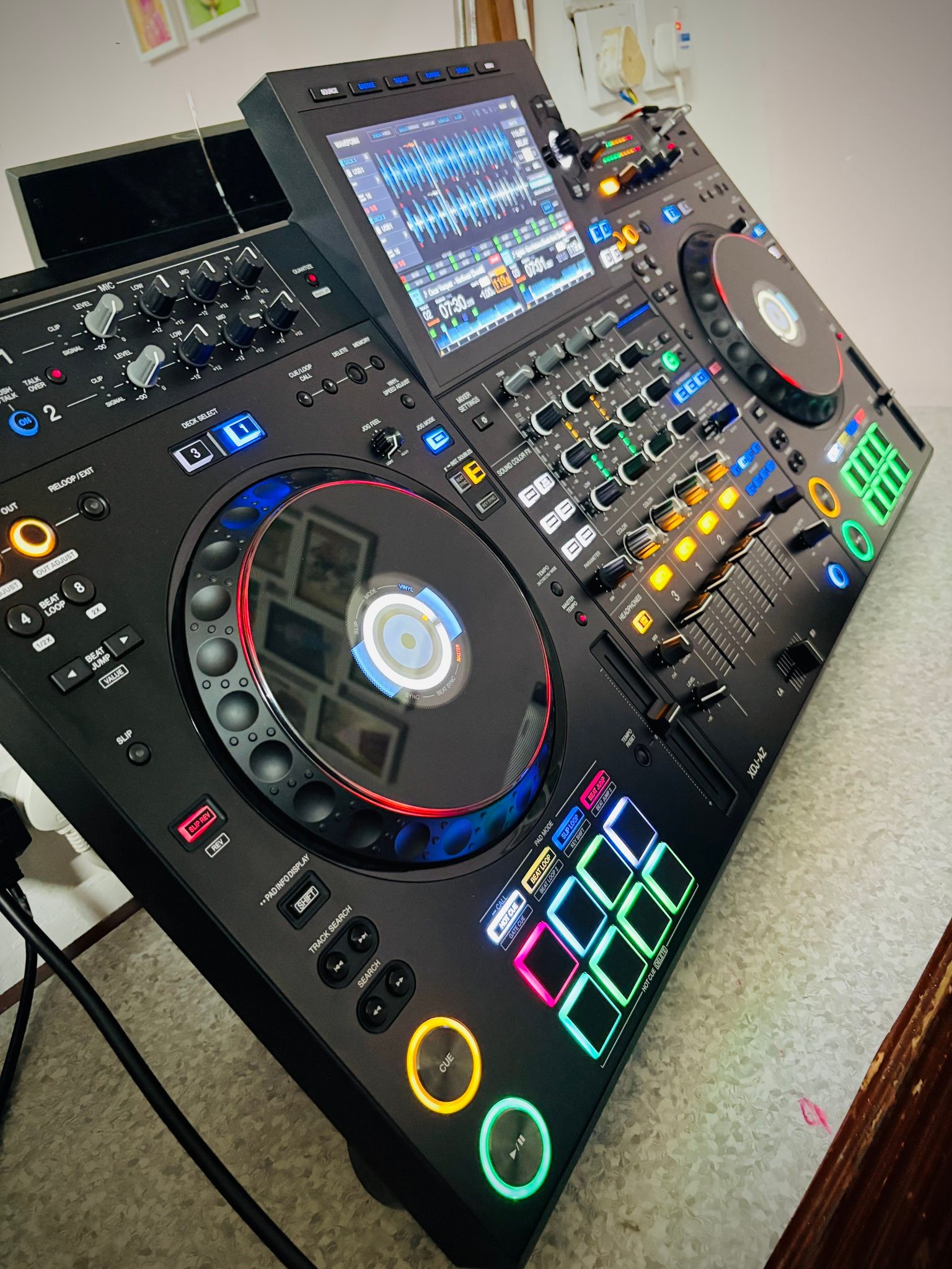 AlphaTheta XDJ-AZ