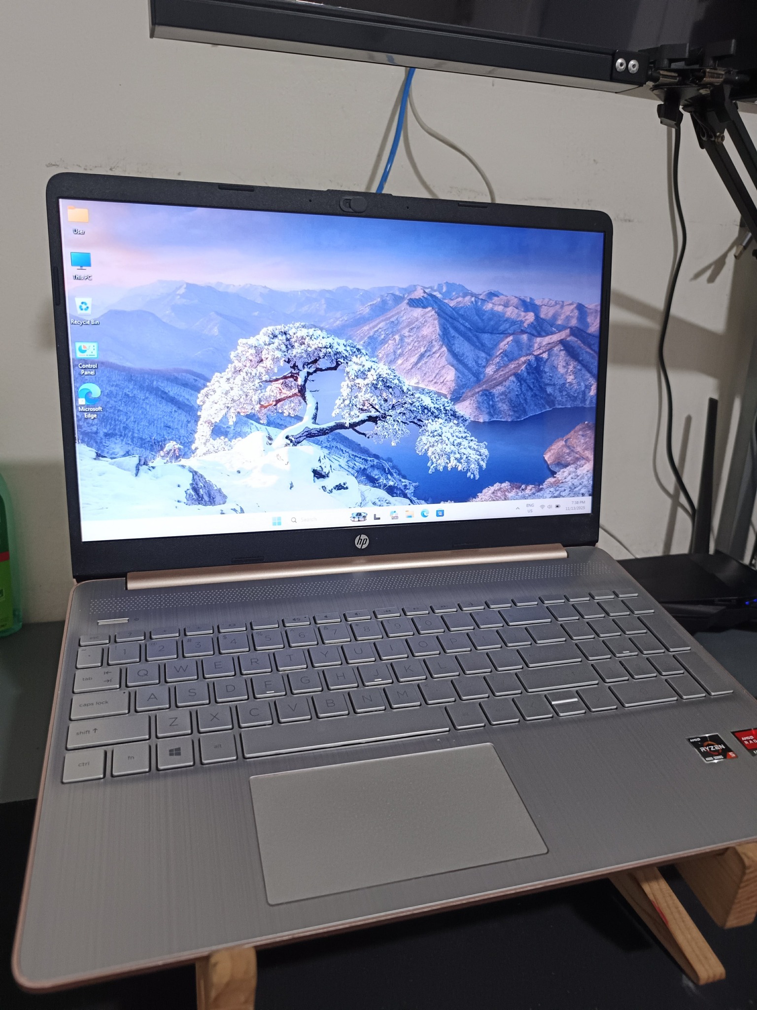 HP 15s-eq1xxx、Ryzen 5、24GB、256GB NVMe HP Laptop 15s-eq1xxx
