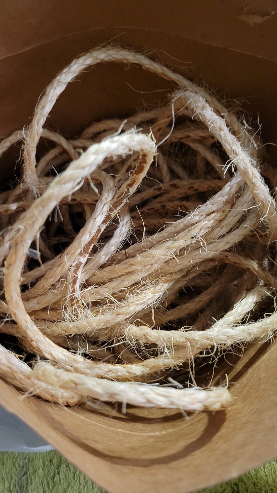 Toile De Jute Corde Jute Naturelle KINGLAKE - 4mm X 45m (Rouleau) - Pour Décoration Et Jardinage Griffoir Pour Chat