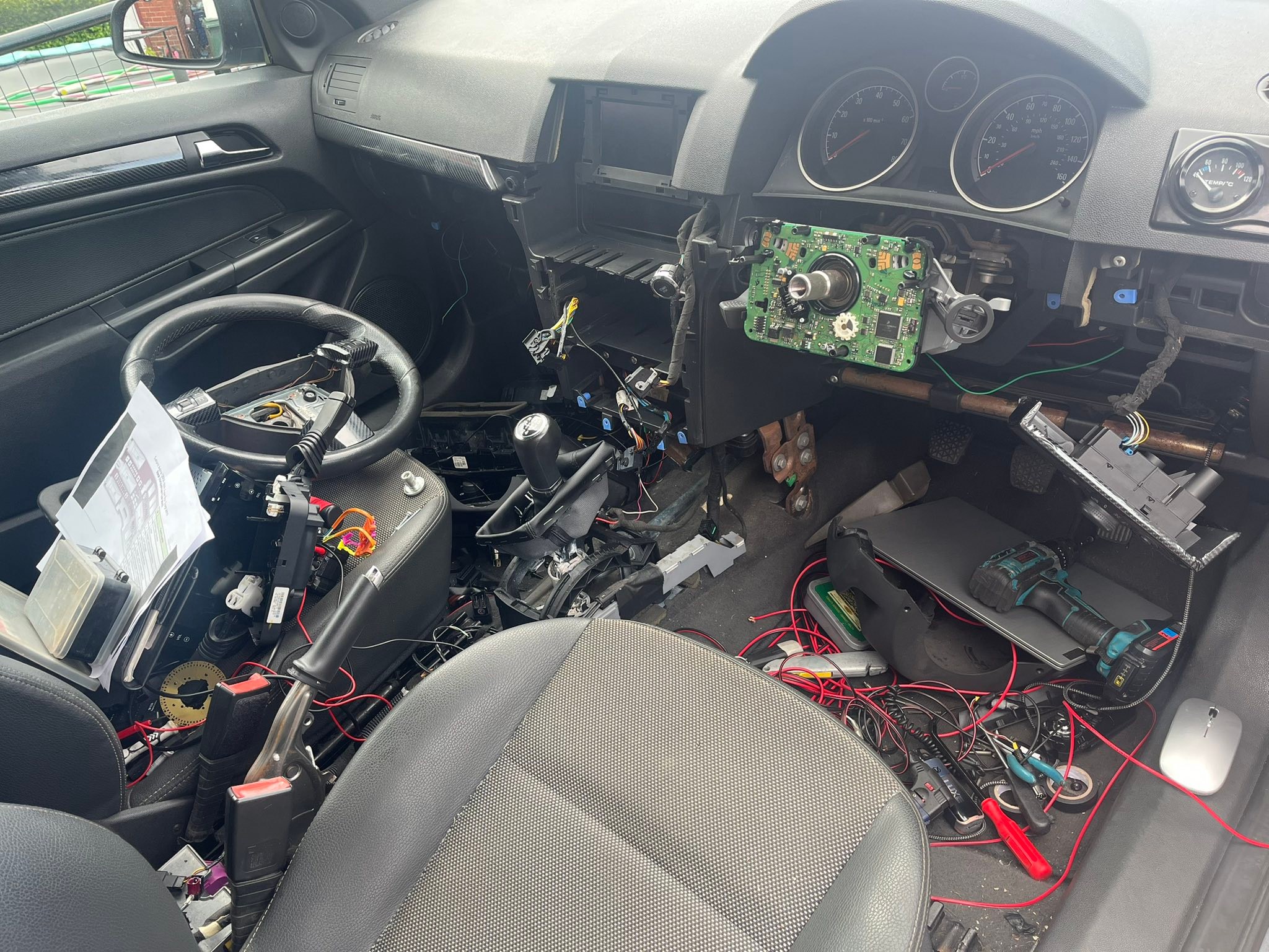 Fuse Box Zafira B at Brandon Myers blog