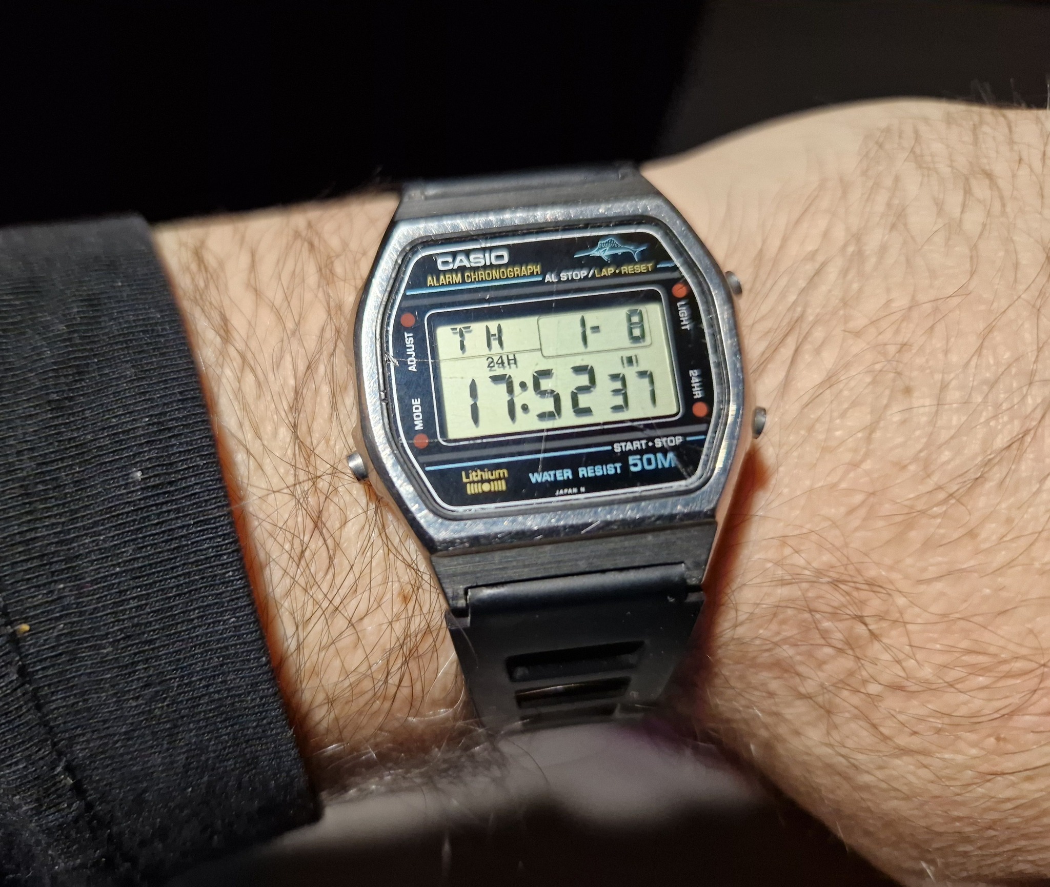 Just arrived, my NOS Casio Marlin W36 with red dots ?