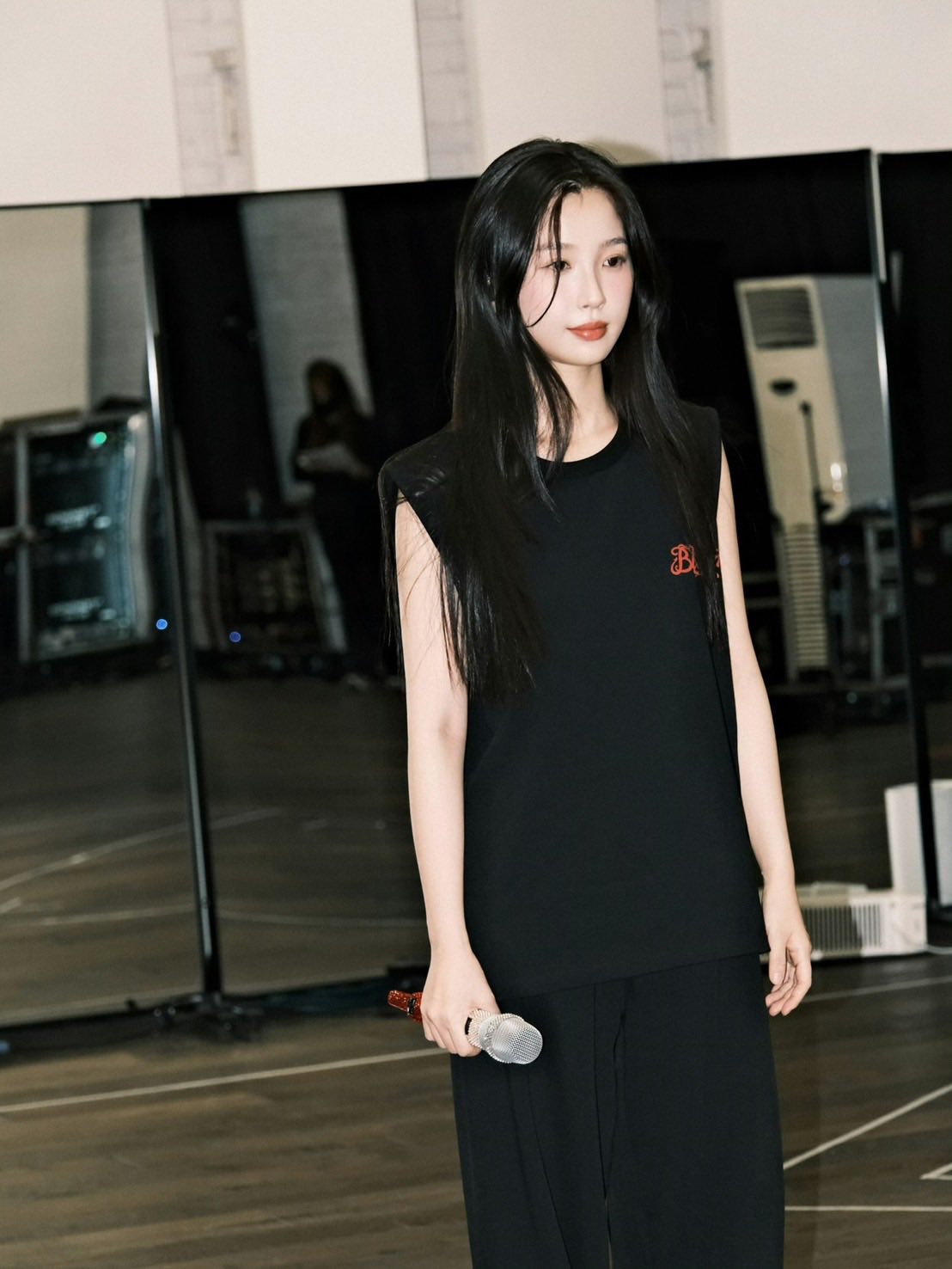 【999枚限定・912番】虞書欣 Esther Yu トレカ Esther Yu's studio update before birthday music party
