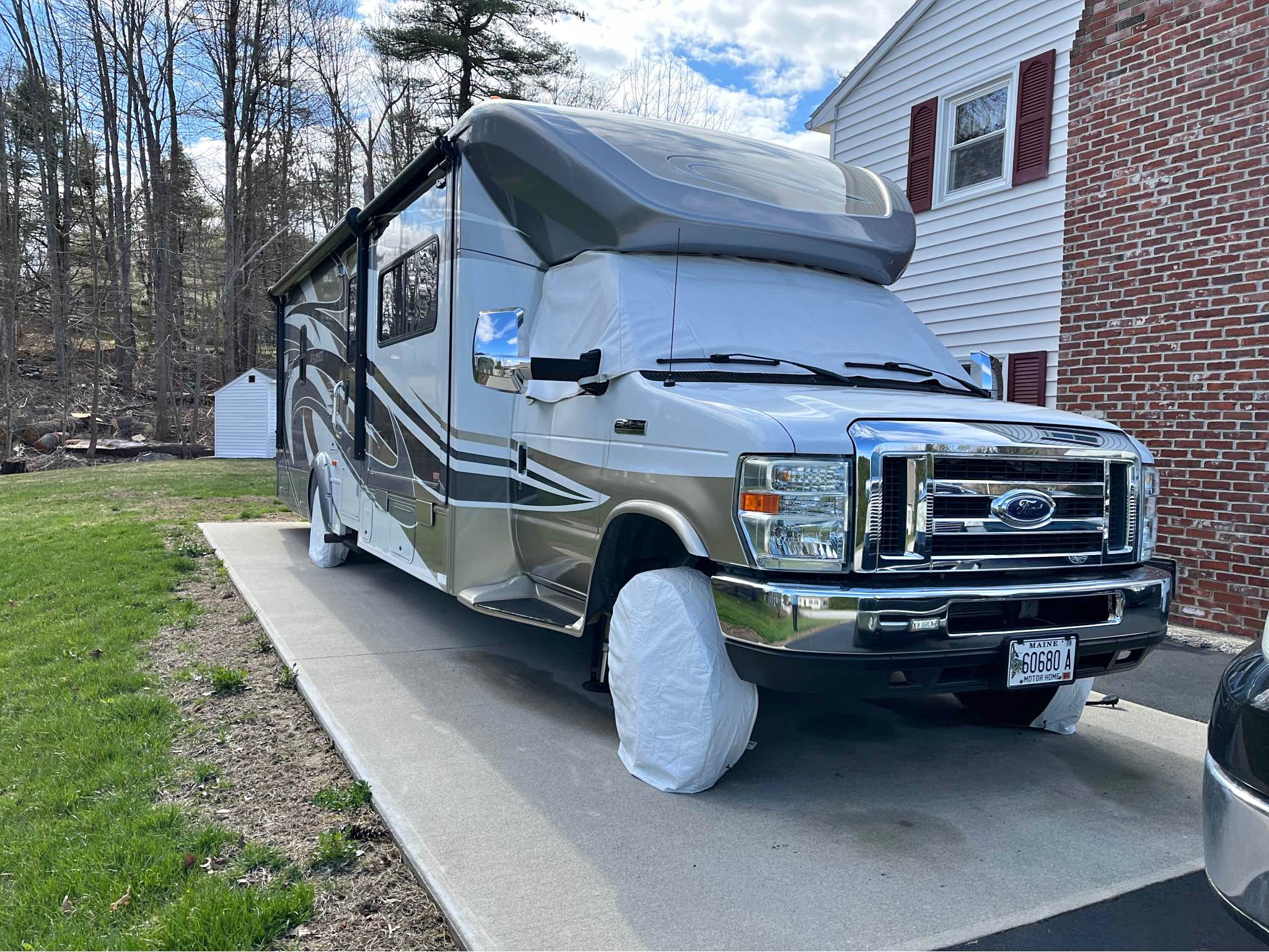 2011 Winnebago ford e-450 v-10 aspect - RVs & Campers - Lewiston, Maine ...