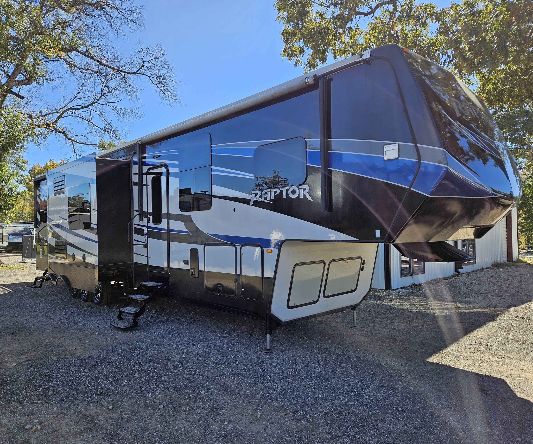 2015 KEYSTONE RAPTOR - RVs & Campers - Porter Heights, Texas | Facebook ...