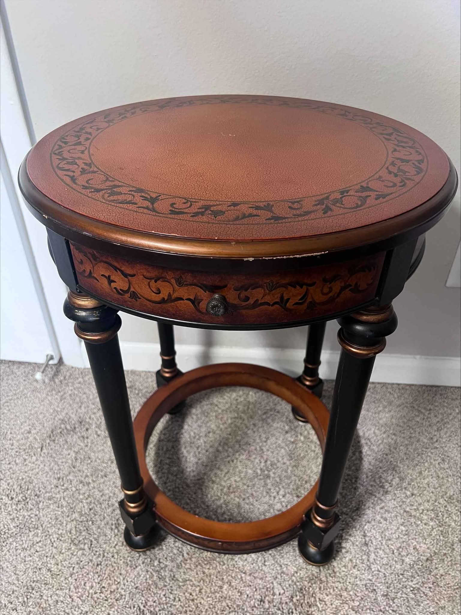 Set of 2 vintage Bombay Company round accent tables, each with a single ...