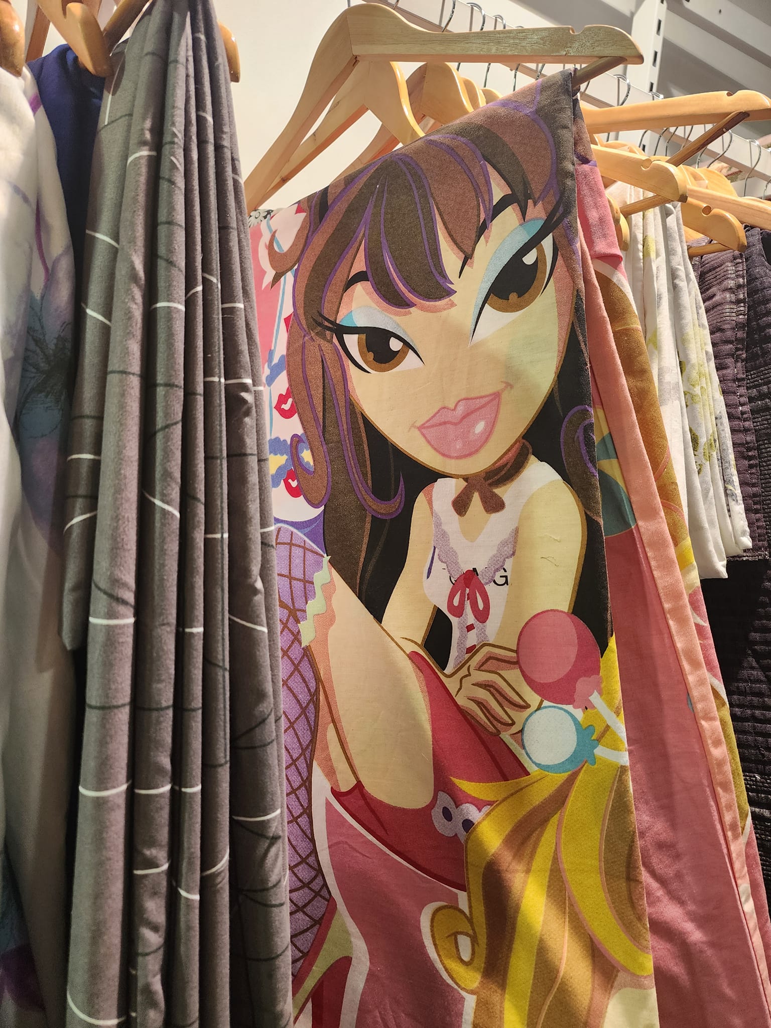 Adult fan finds authentic Bratz duvet cover at SPCA op shop