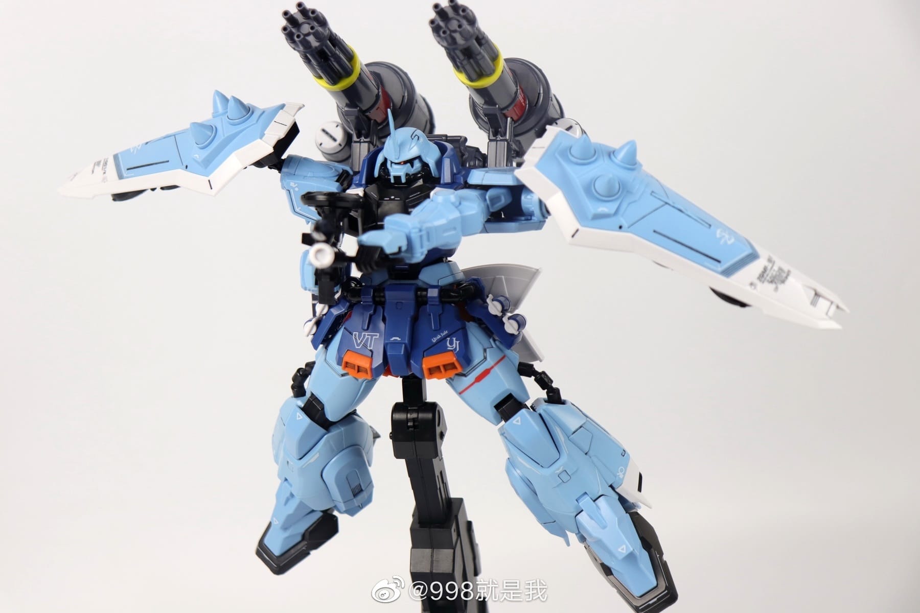 Phantom Model MG 1/100 Slash Zaku Phantom Release date: May 2023