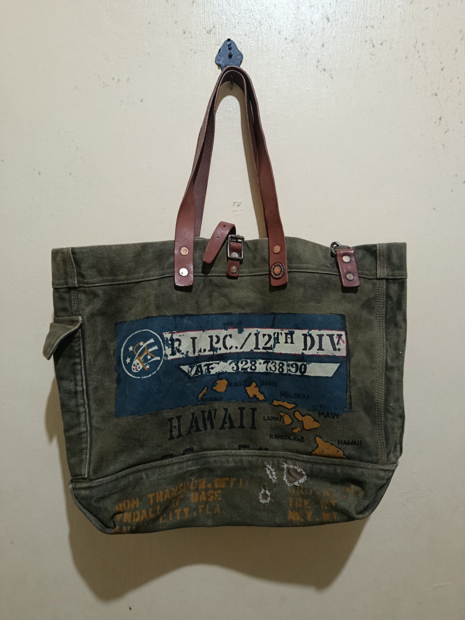Denim & Supply - Ralph Lauren - Military Messenger Bag The item in 