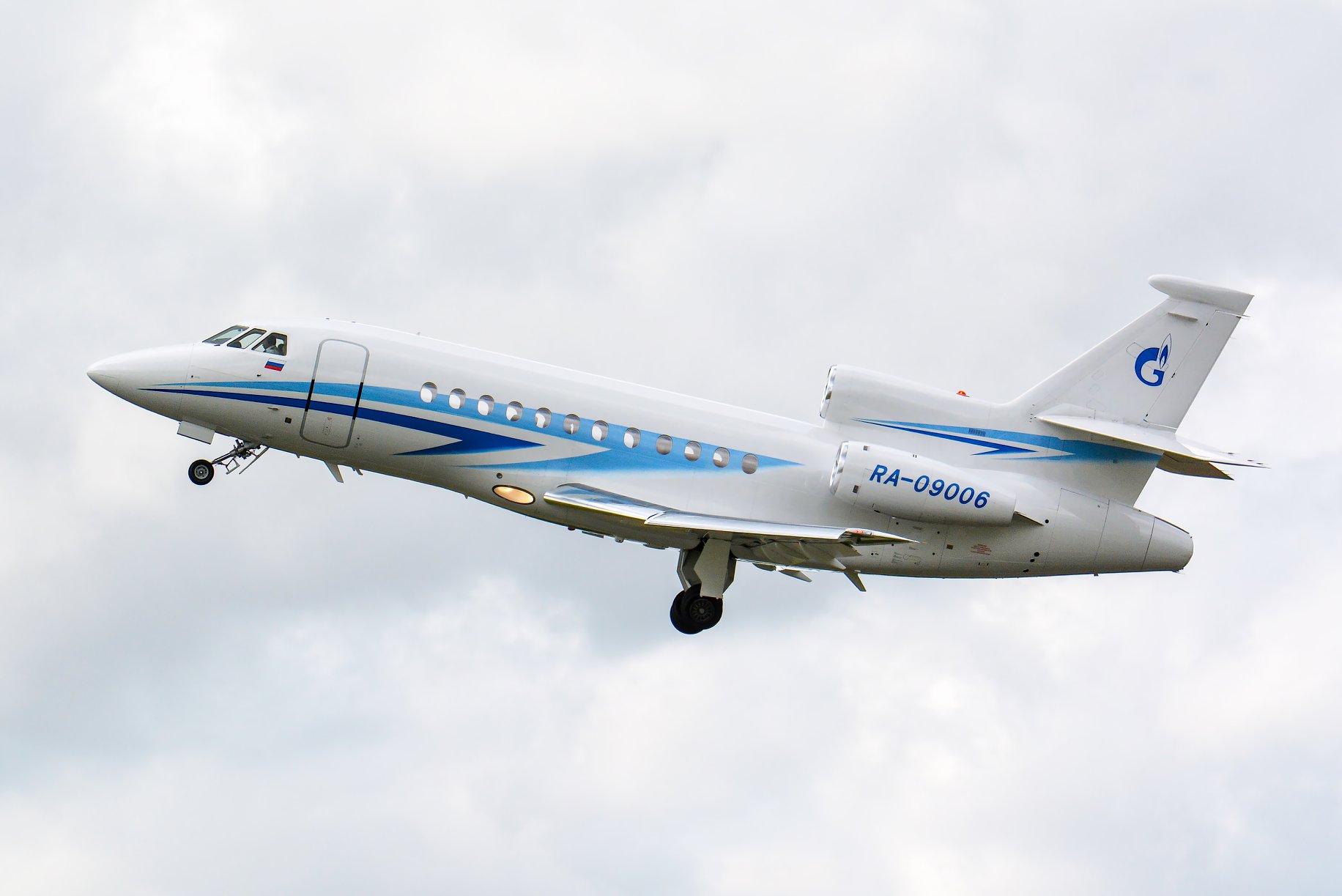 ZRH 29.9.2020, RA-09606, Falcon 8X, Tatarstan Government Flight