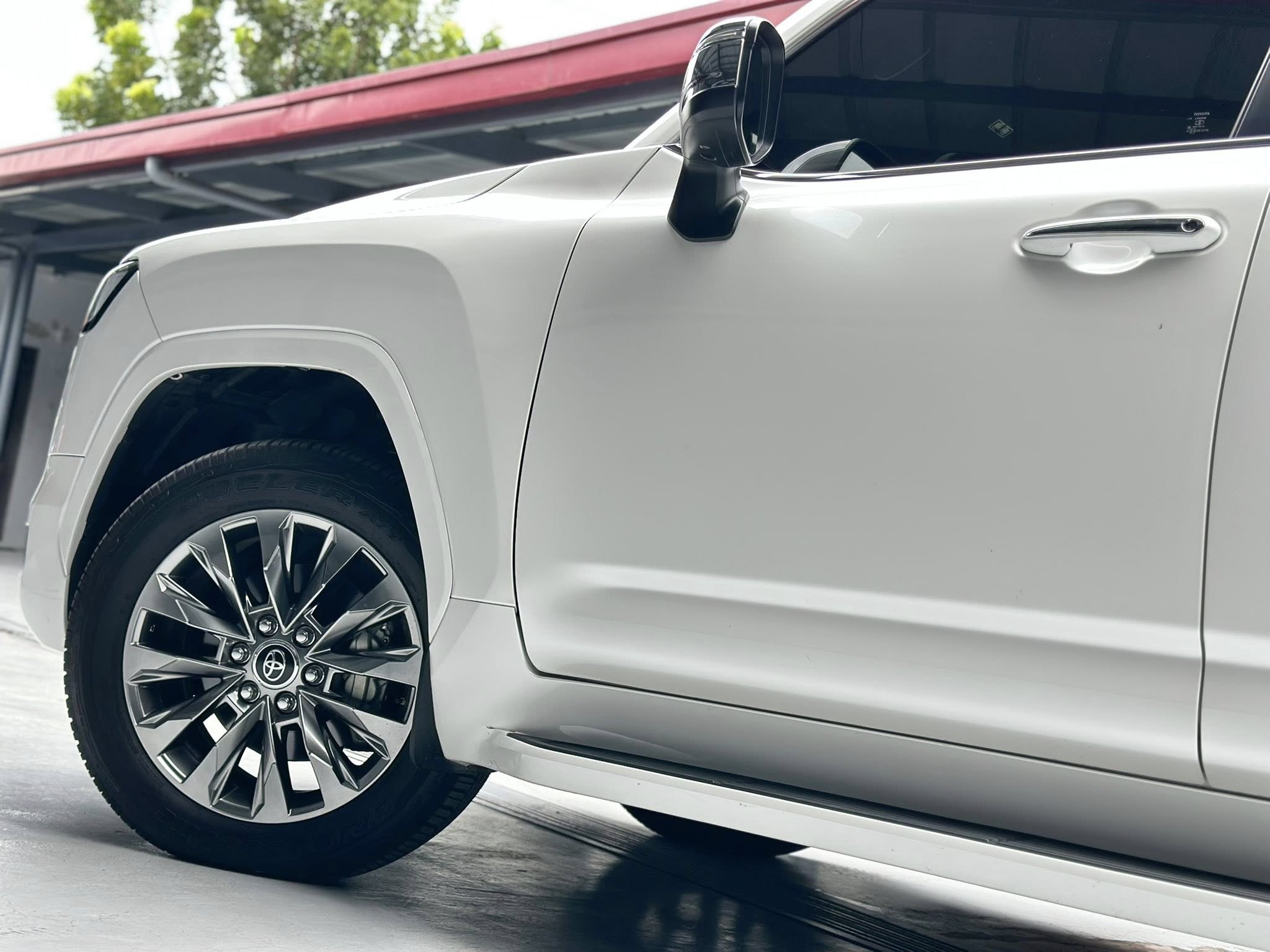 Brandnew 2026 Land Cruiser 300 ZX 4x4 A/T Color: Black Metallic