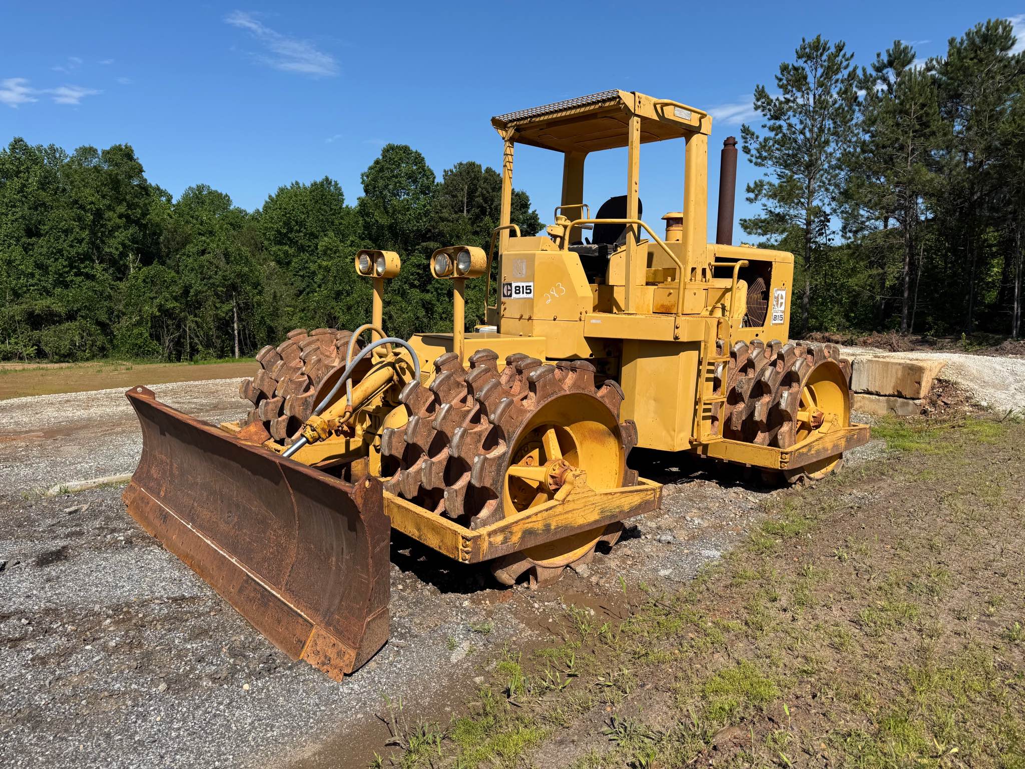 Heavy Equipment & Machinery Sale/Rent | CAT 815 compactor with blade ...