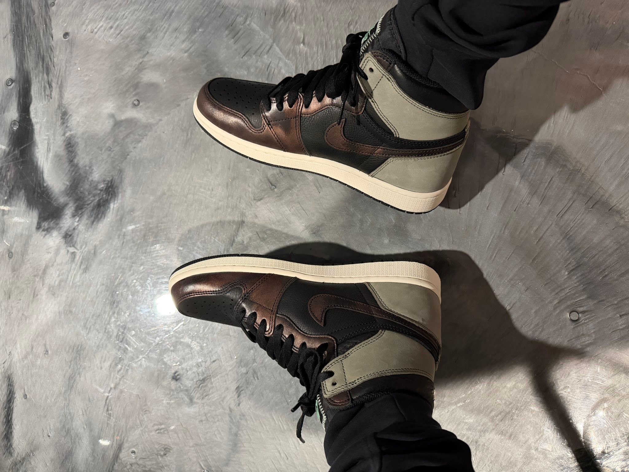 JOTD Jordan 1 Retro High “Light Army Rust Shadow Patina”