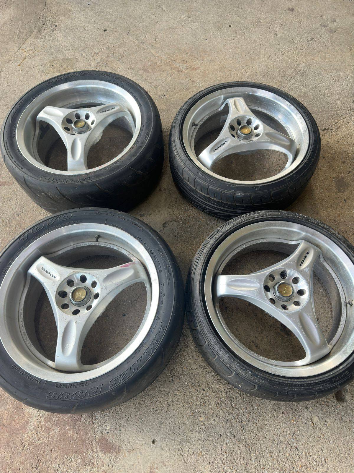 A set of genuine 2004 Rays Daytona Racing 707 rims for sale. Size