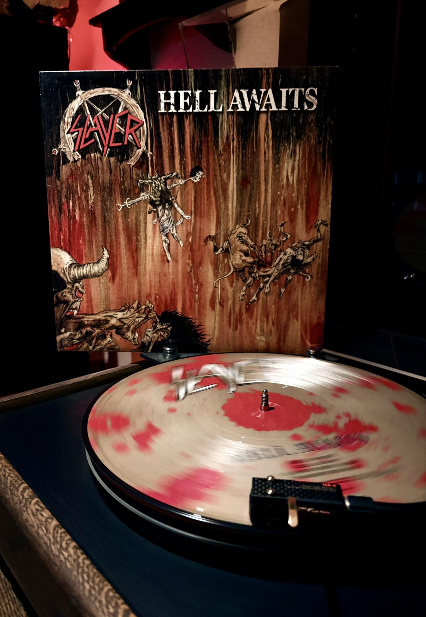 SLAYER: See Unboxing Video For Special 40th-Anniversary Reissue Of
