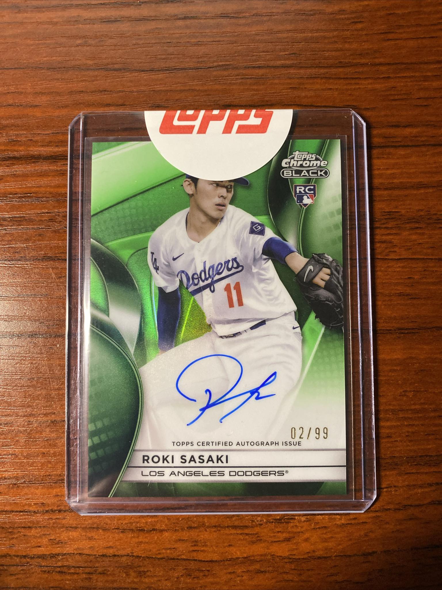 Roki Sasaki sports card found at 7-11 in Japan