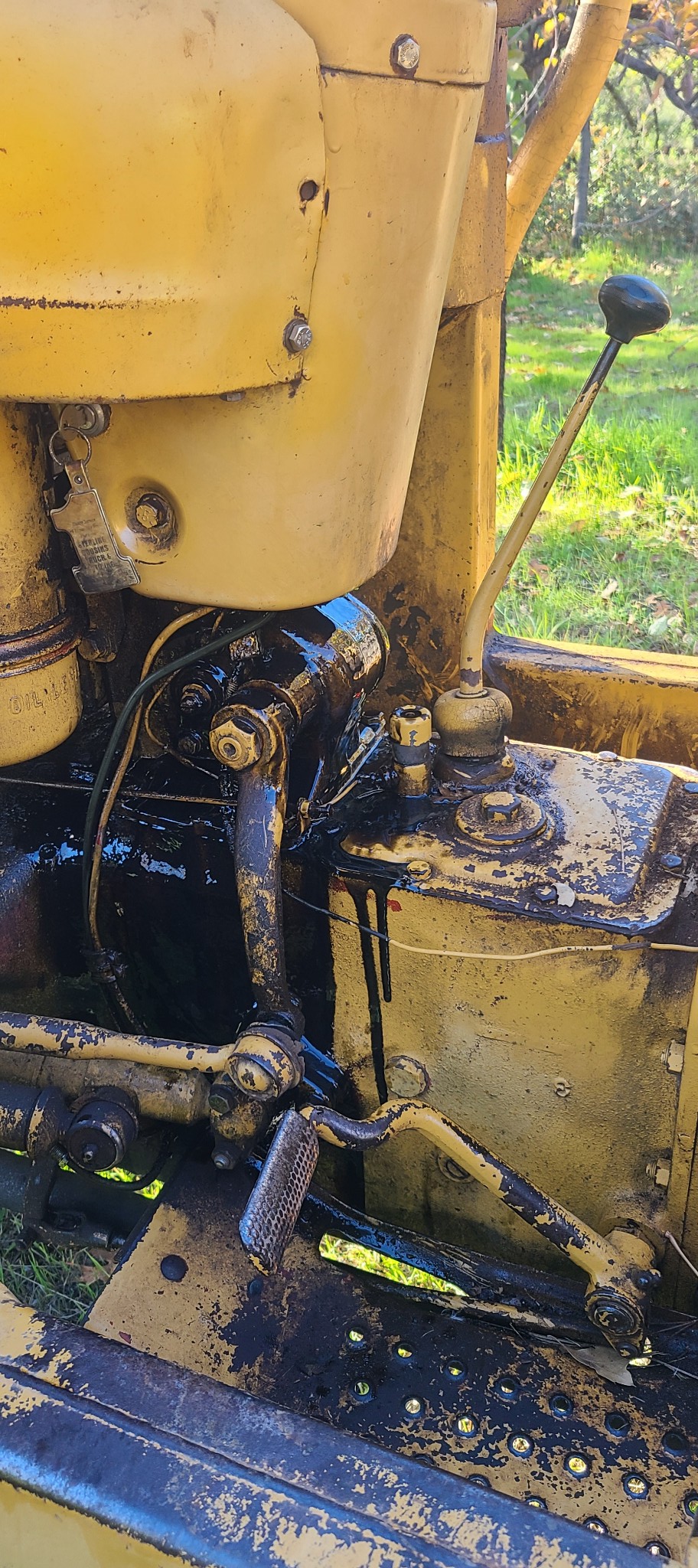 Old Ford Tractors | 1960 Ford 841. Runs great but just developed this ...