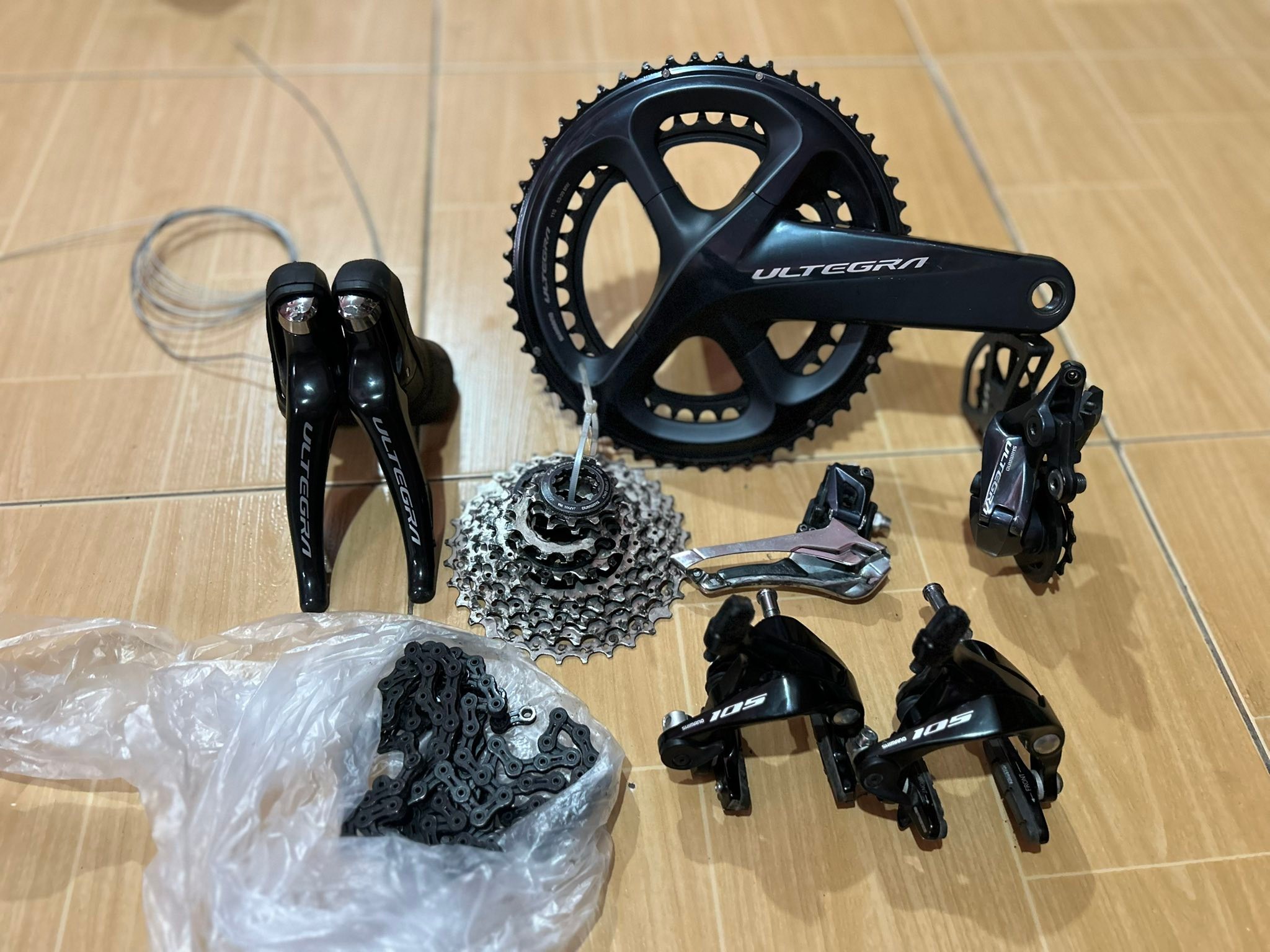 Ultegra r8000 except rd 105 r7000 Ultegra sti Ultegra crankset 52 