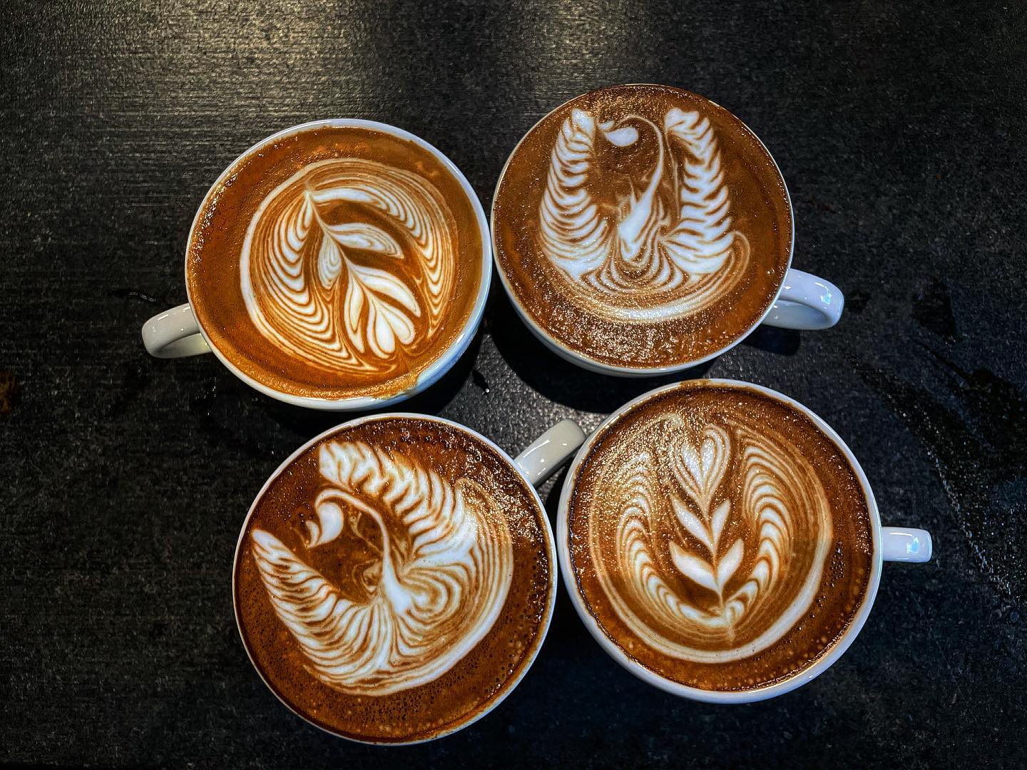 ตั้งแต่เริ่มทำสาขา Flagship... - Hacking Coffee Roasters | Facebook