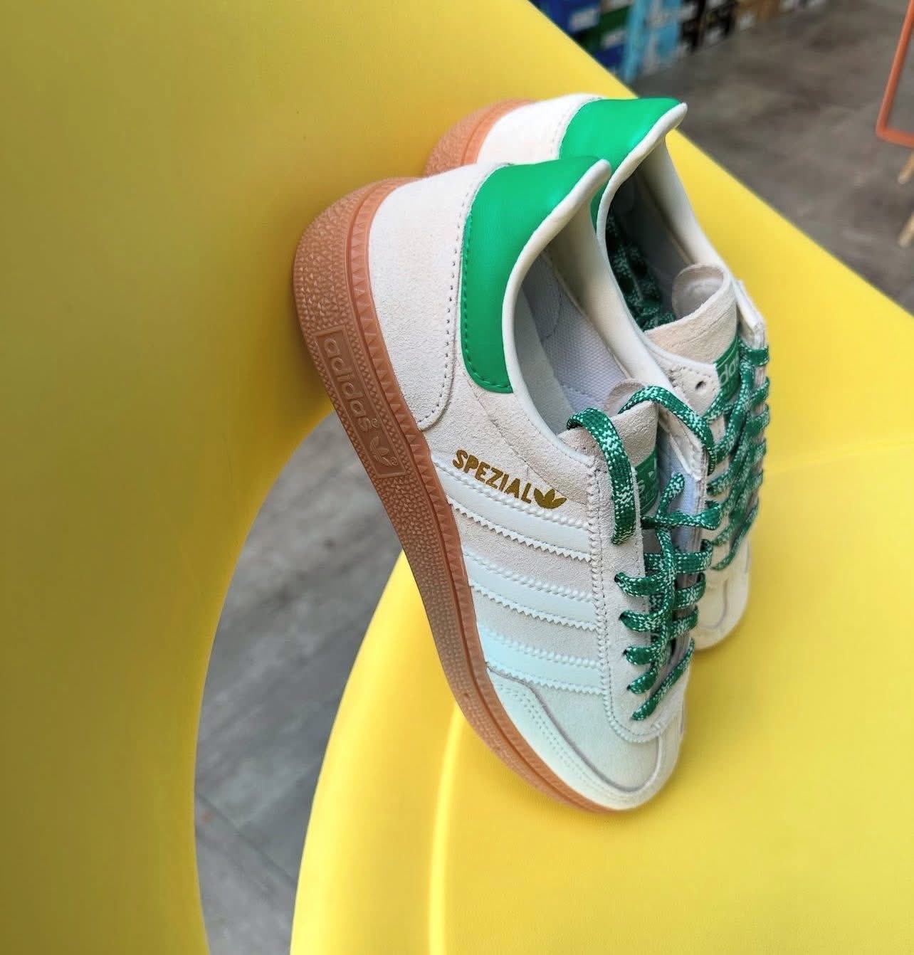 ? ADIDAS ORIGINALS HANDBALL SPZL ?