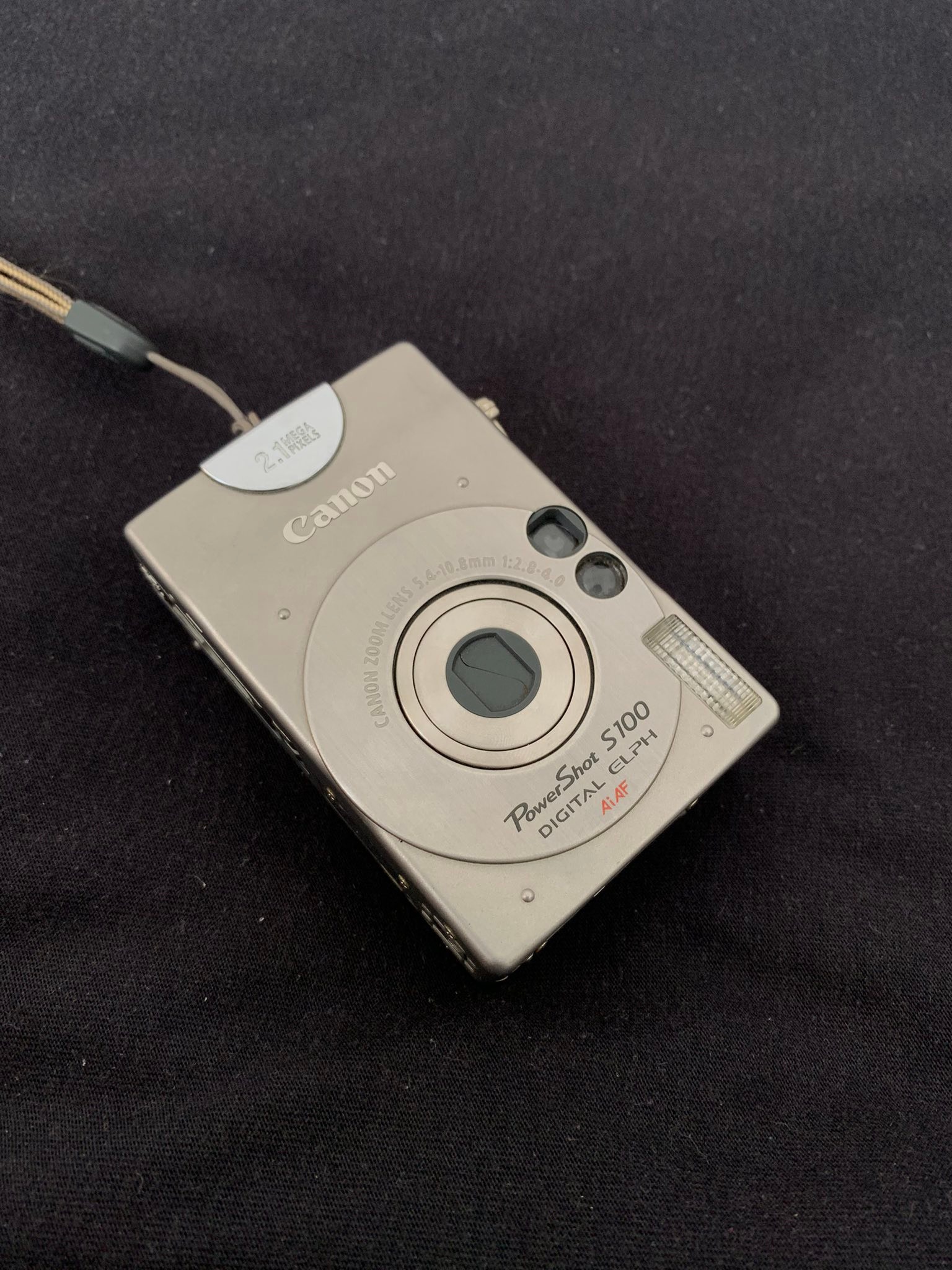 Canon poweshot s100 digital elph