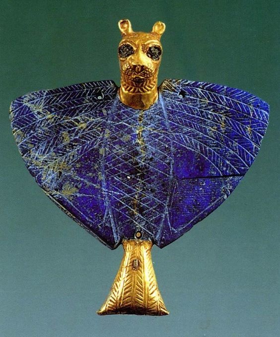 Lion-head figurine from ancient Mari's treasure
