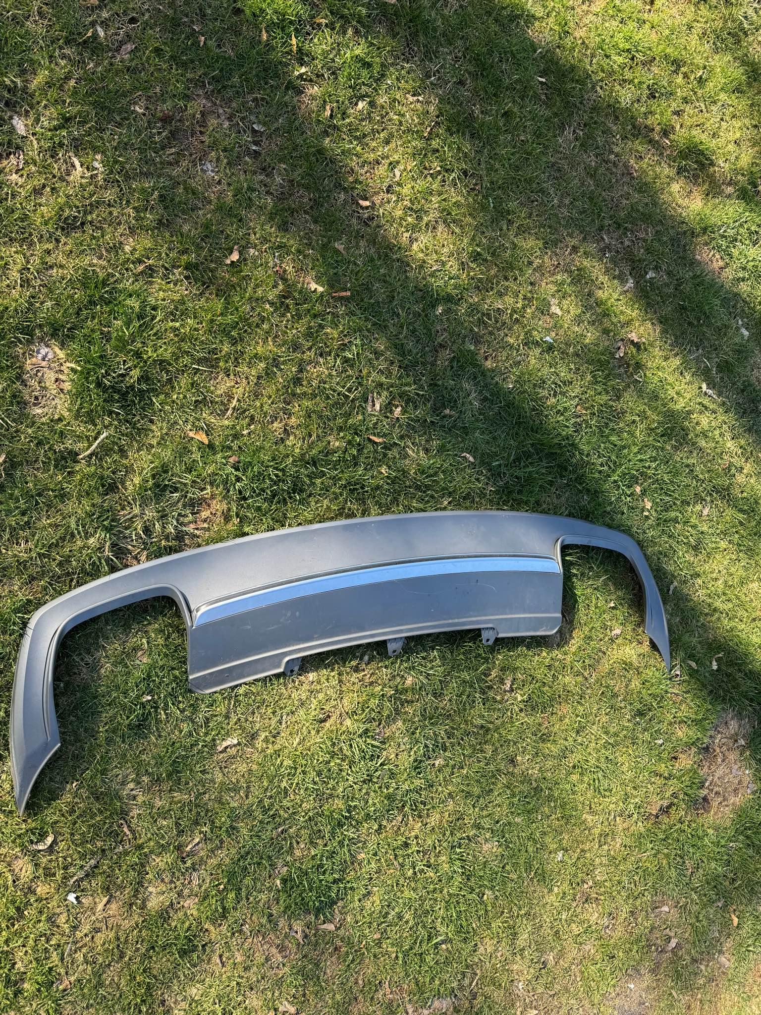 Spoiler Posteriore Per Audi A4 B8 2008-2013 - Diffuser In ABS Nero Lucido