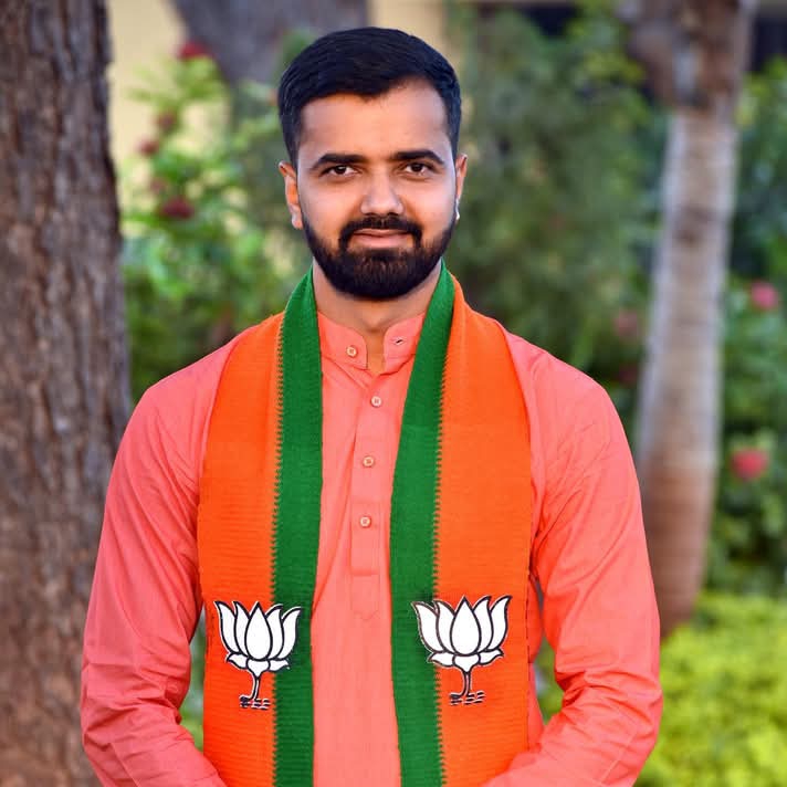 Adv Nilkanth Ashokbhai Patel