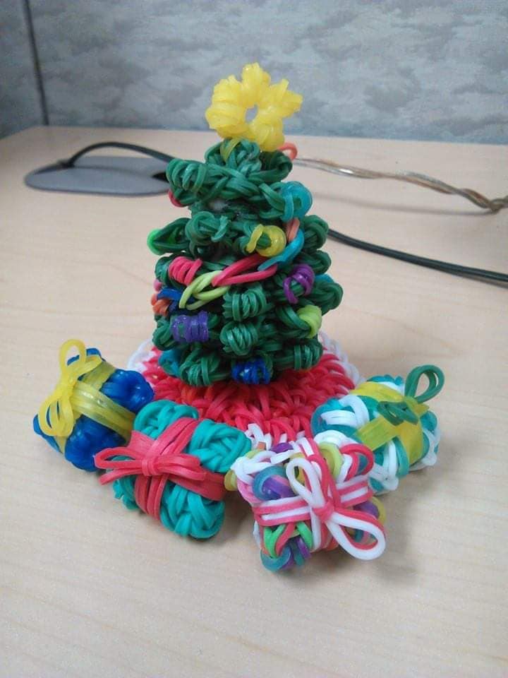 DL Custom Looms - This the season and these loom trees and...