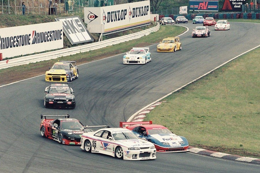 JGTC GT500 battle at Fuji Speedway in 1996