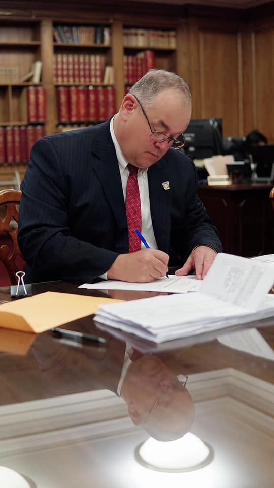 Rob Ratton for Circuit Judge