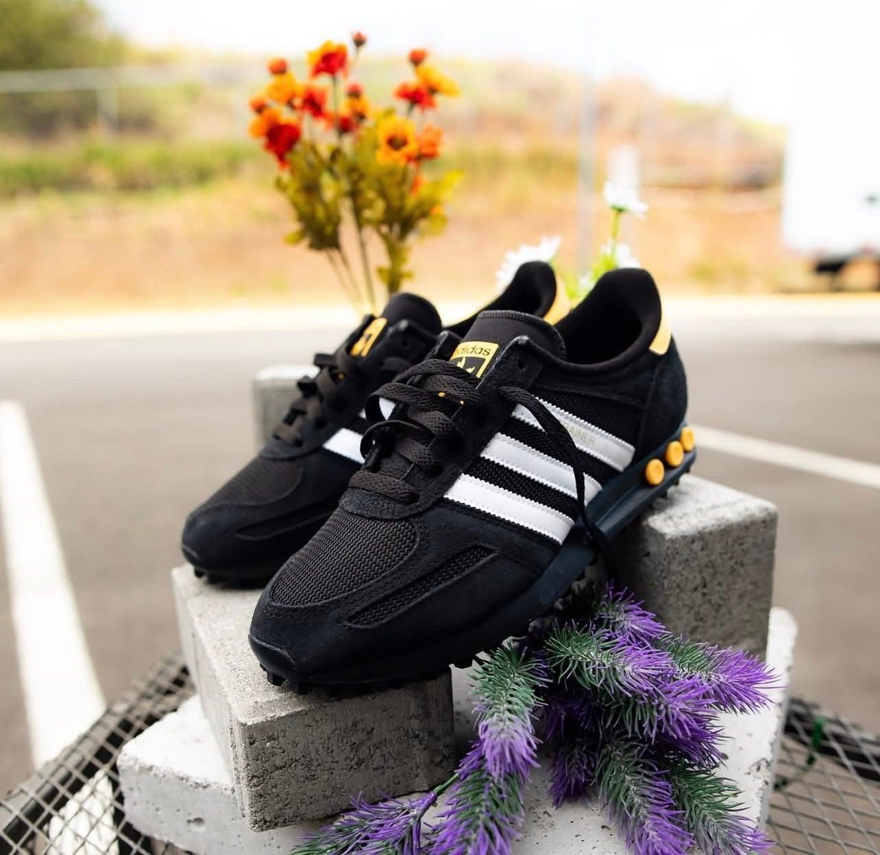 🔺 ADIDAS ORIGINALS LA TRAINER