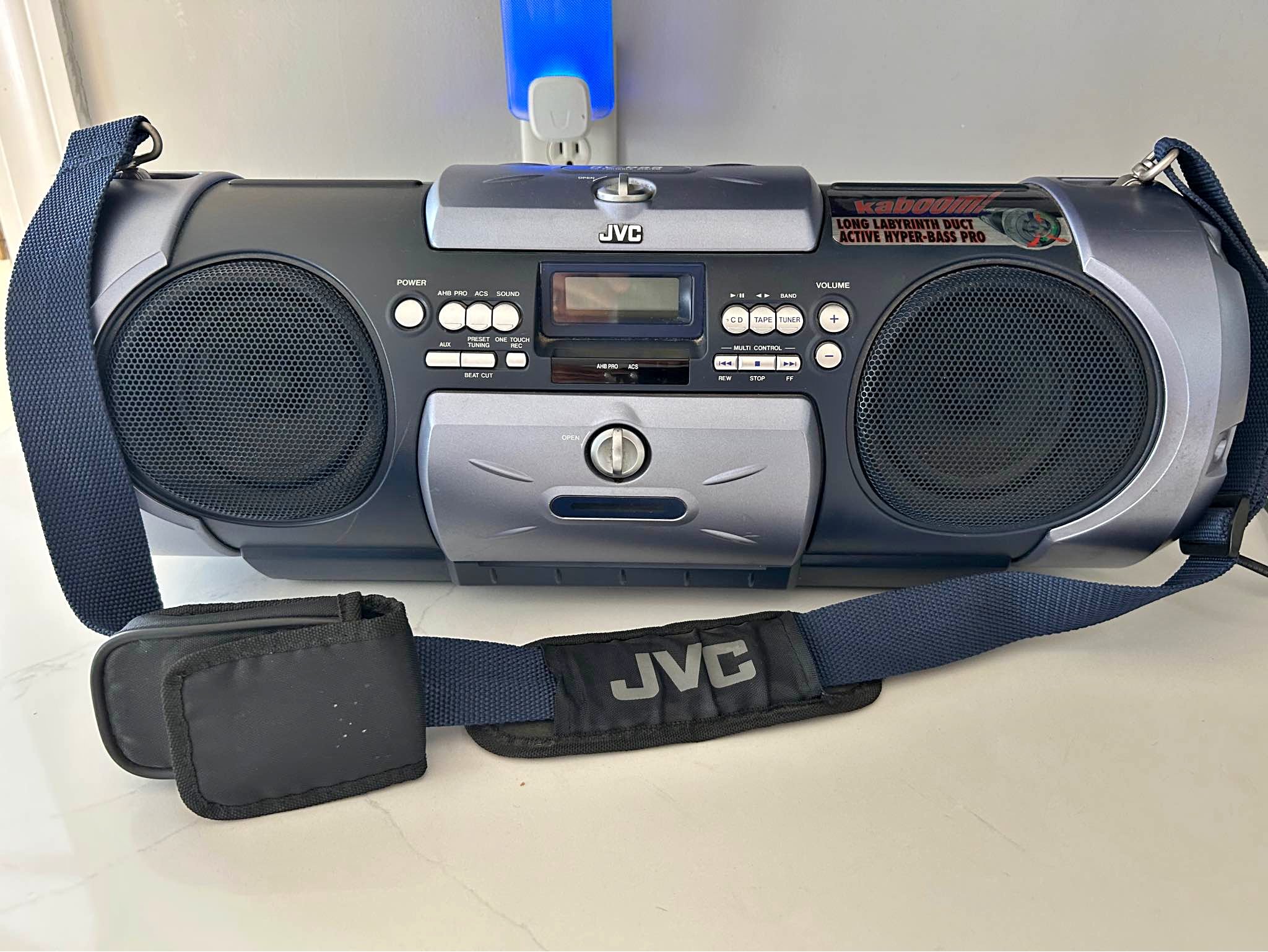 JVC-RV-B55 BOOMBOX CD/CASSETTE RADIO TUNER - Speakers & Subwoofers ...