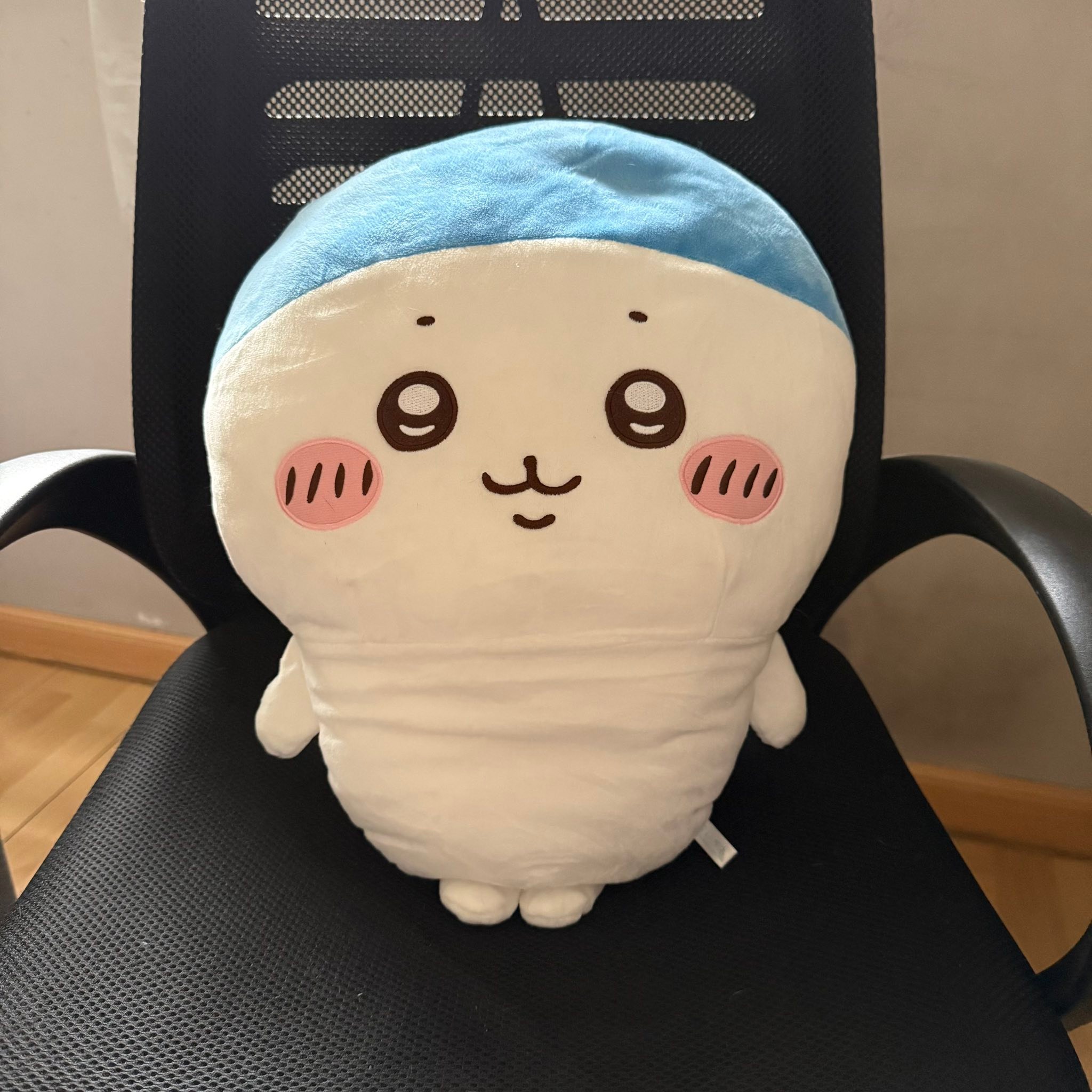 Chiikawa Parallel World!? Shoulder Bag Plush Hachiware Stronger  Chikawa Parallel World?! BIG Plush Set of 2 main image 0