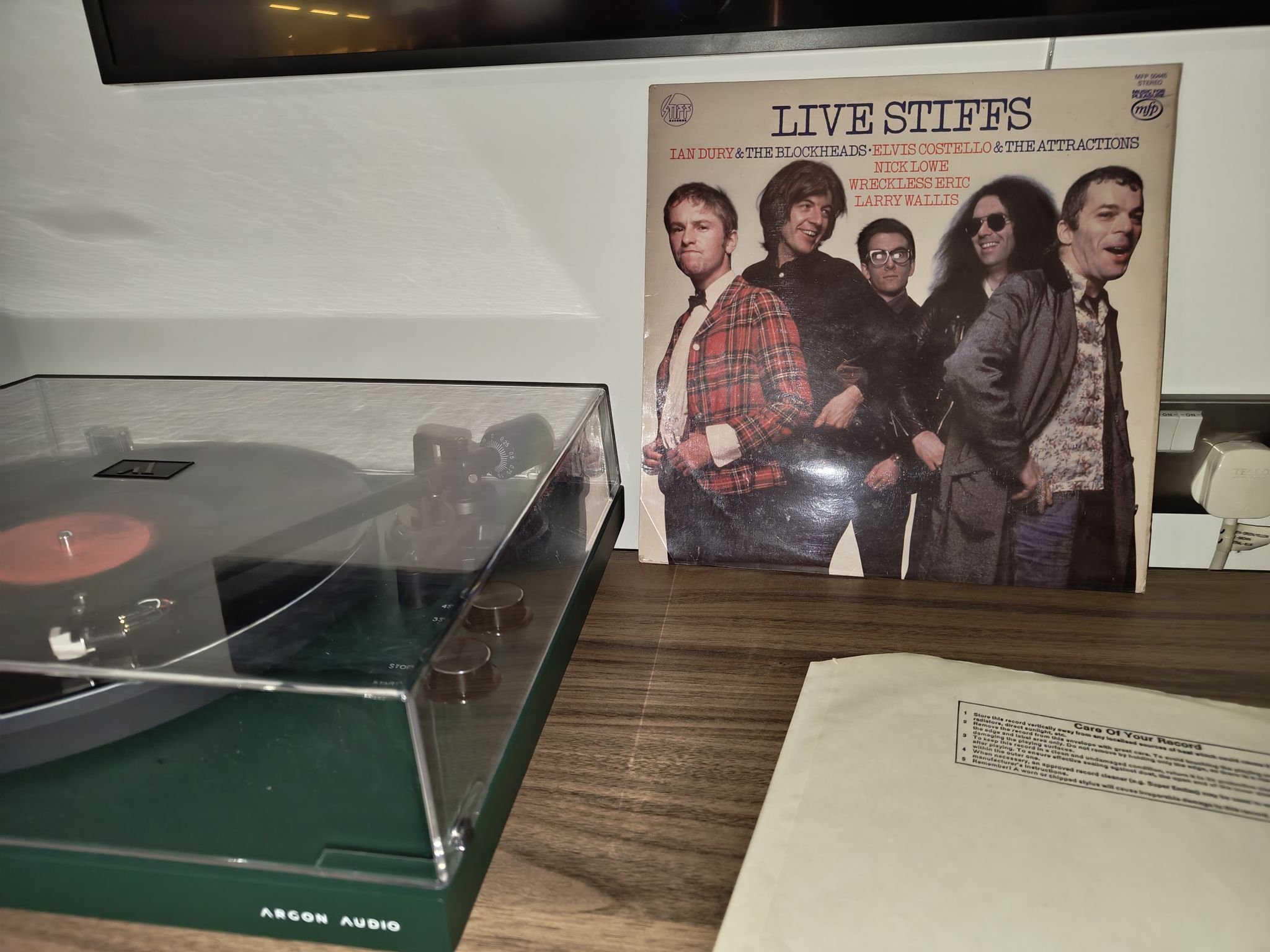 Another recent acquisition. Great memories of this tour. Saw it at
